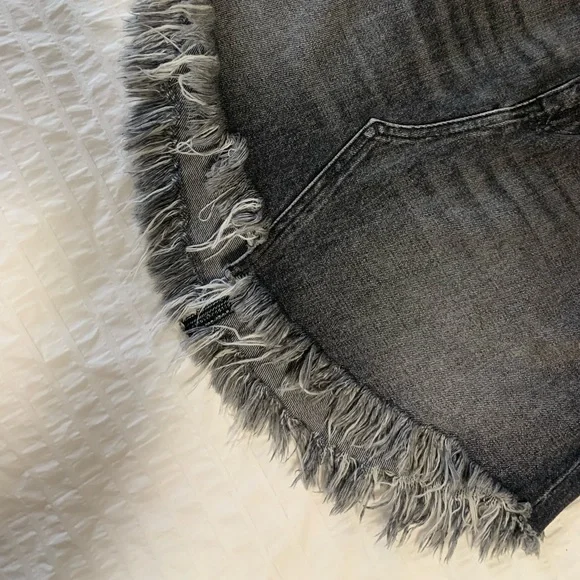 Free People - We the Free distressed denim skirt - Picture 3 of 7